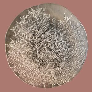 Vintage 1980s Mikasa/Hoya Crystal Lacey Fern Pattern Large Serving Place